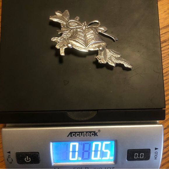 Rare Sterling Silver Bells and Holly Christmas Brooch - Picture 7 of 8